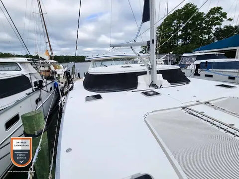 Cinnamon Antares listing photo showing starboard forward looking aft.