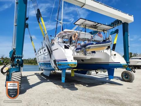 Frolic Antares listing photo showing frolic starboard port sling 1.