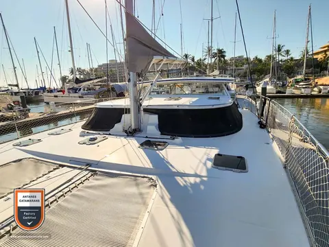 Halo Antares listing photo showing port bow aft.
