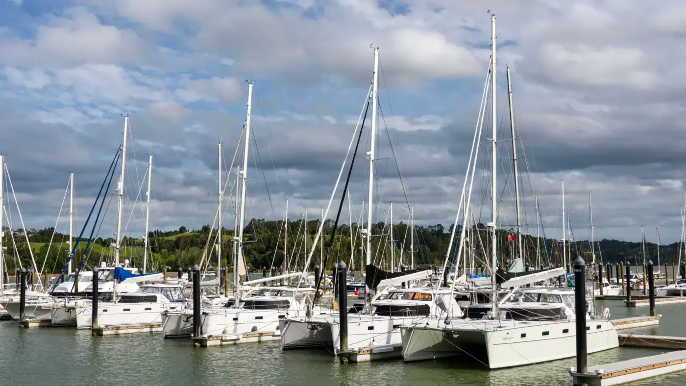 Leaving the Dock: A Strategic Blueprint for the Aspiring Liveaboard hero image