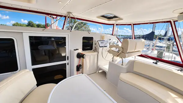 Leap of Faith Antares listing photo showing cockpit starboard.