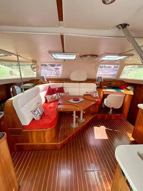 Whatabout Antares listing photo showing salon 1.