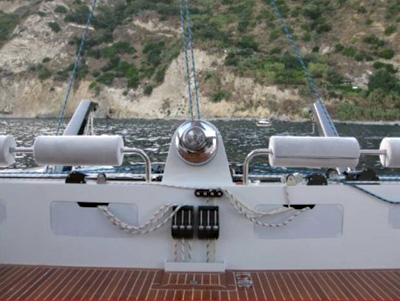 Aft winch aft winch