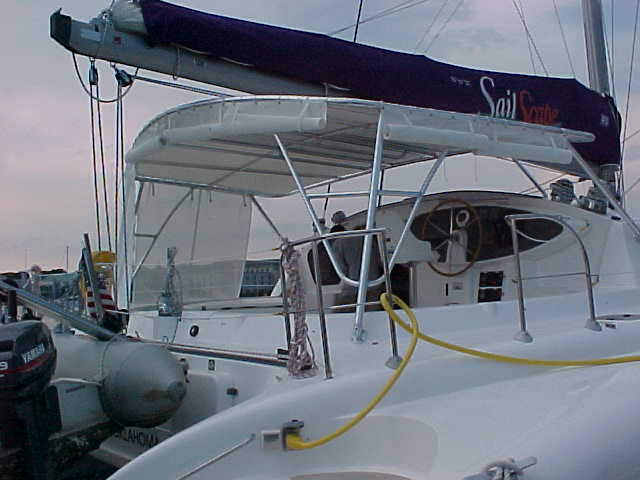 https://www.antarescatamarans.com/img/dodger/catamaran-bimini2.jpg