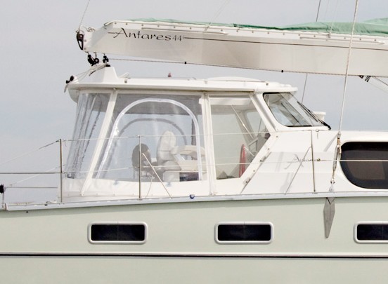 https://www.antarescatamarans.com/img/dodger/catamaran-enclosure.jpg